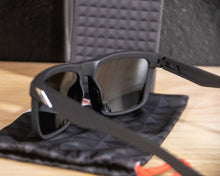Load image into Gallery viewer, 100% Blake Sunglasses
