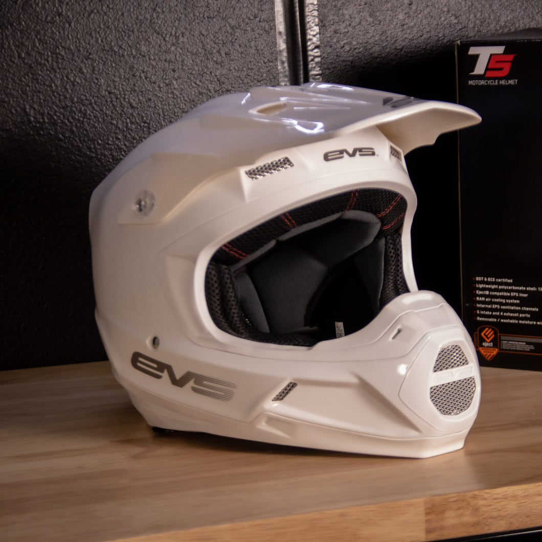 EVS T5 Helmet